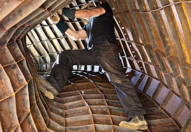 Dean Colls constructing Rex Australis